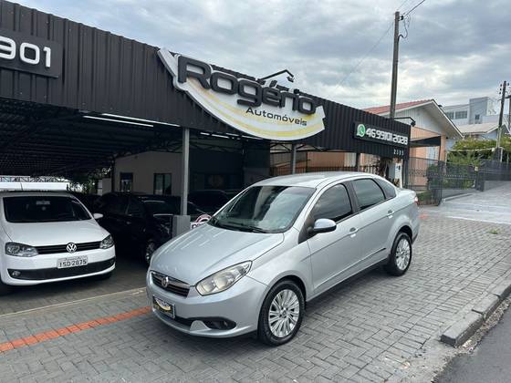 FIAT GRAND SIENA 1.6 MPI ESSENCE 16V FLEX 4P MANUAL